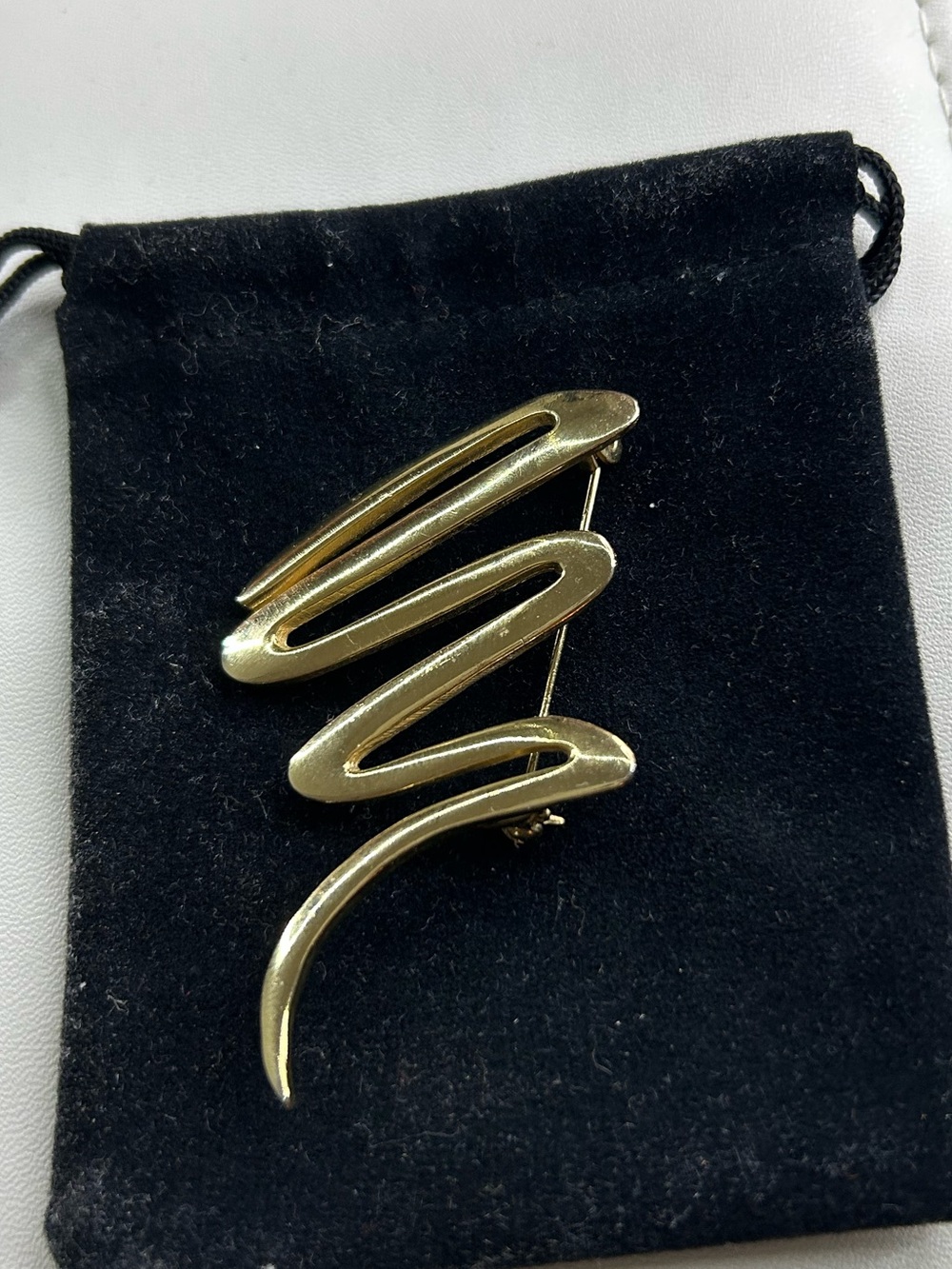 Vintage 1980s Modernist Gold-Tone Abstract Scribble Brooch Pin - Unsigned